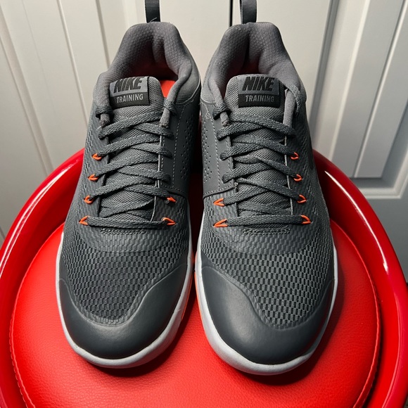 Nike Legend Trainer Size 9.5(Mens) - Picture 7 of 17
